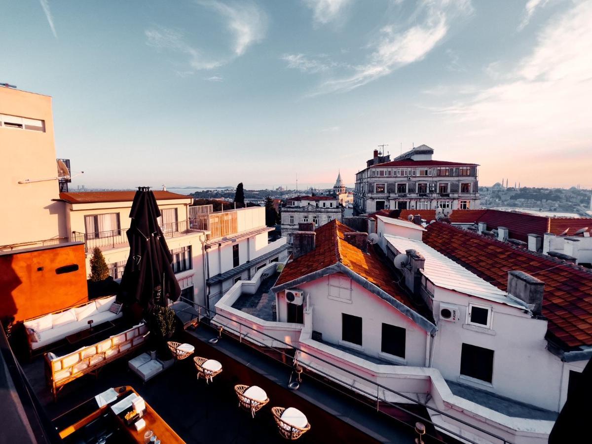 Ruz Hotels Istanbul Exterior photo View of the city